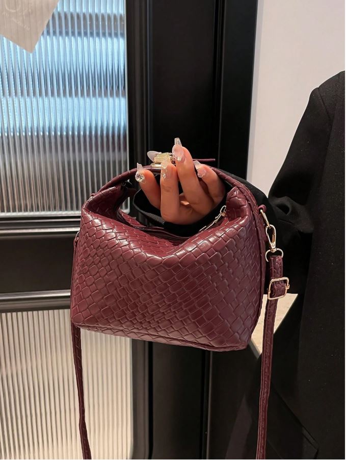 French High-End Woven Bag For Women 2025 New Style Western-Style Dumpling Bag, Niche Texture Commuting Bag, Versatile Handbag