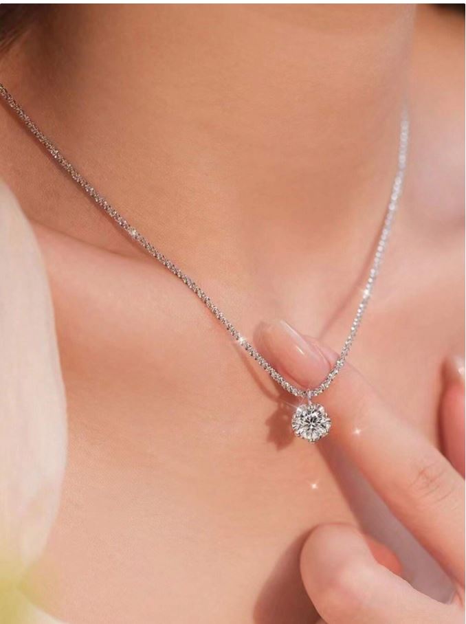 1pc Silver Single Diamond Small Pendant, Fashionable Copper Lock Clavicle Chain, High-Grade Short Necklace